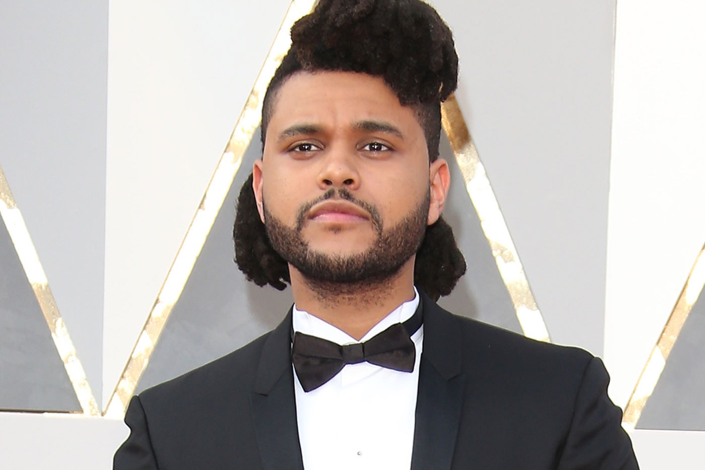 The Weeknd’s ‘STARBOY’ Debuts No. 1 on Charts