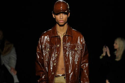 Versace Blends Italian Heritage & NYC Energy for Pre-Fall 2019 Collection