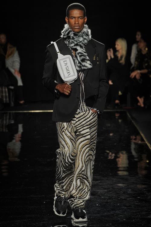 versace pre fall 2018 collection fw18 2019 winter autumn clothes first american show runway safety pin dress