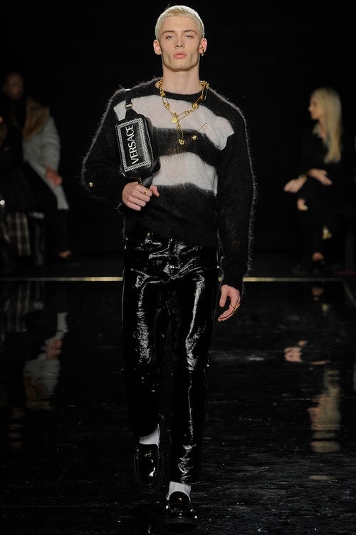 versace pre fall 2018 collection fw18 2019 winter autumn clothes first american show runway safety pin dress