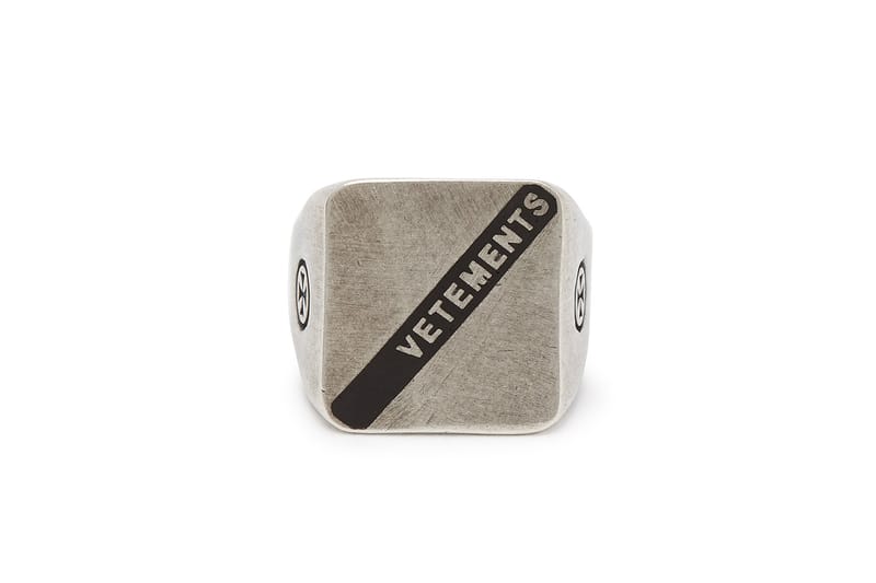 vetements bullet necklace