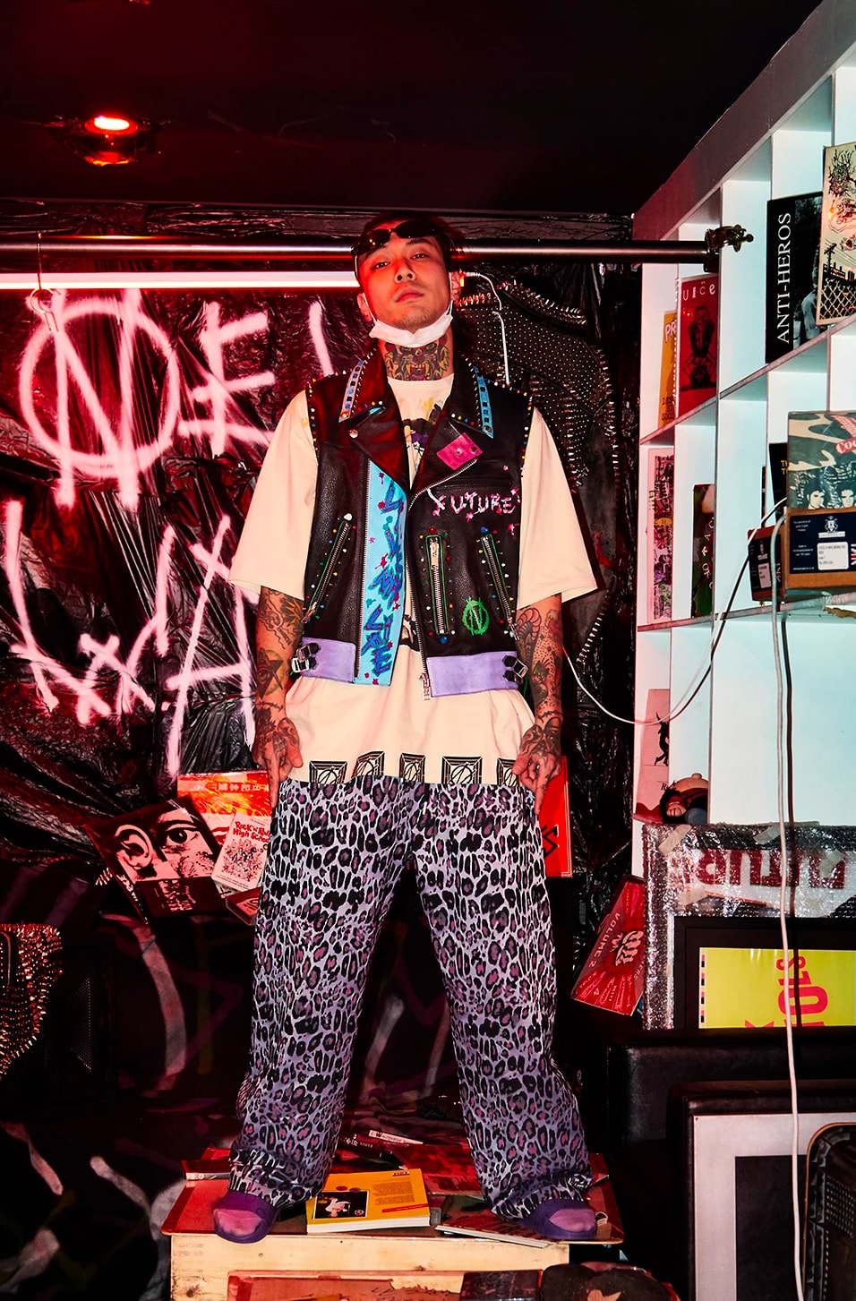 99% IS- Spring Summer 2019 NEW WALL'D- Lookbook Collection Bajowoo gobchang pants wrinkle