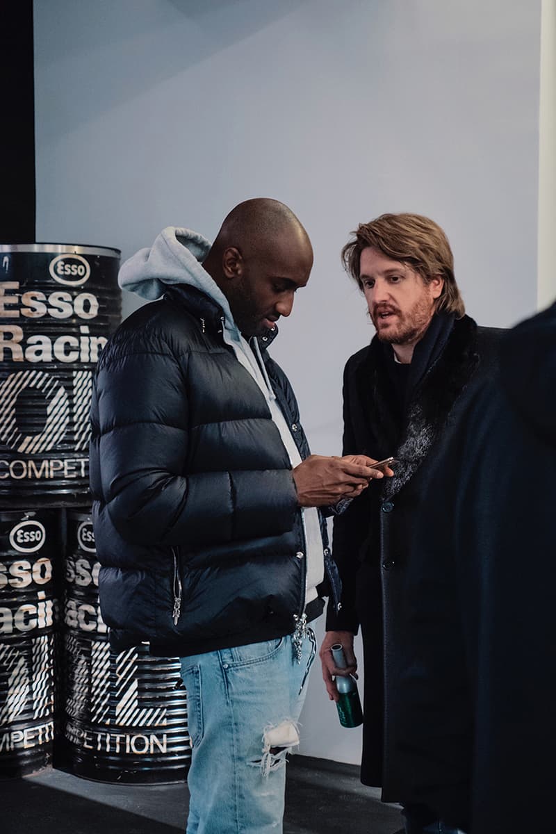 L'art de l'automobile "Out of Gasoline" pop-up arthur kar t-shirt crewneck mock neck mobil petrol station oil socony vaccuum exhibition car terminology
