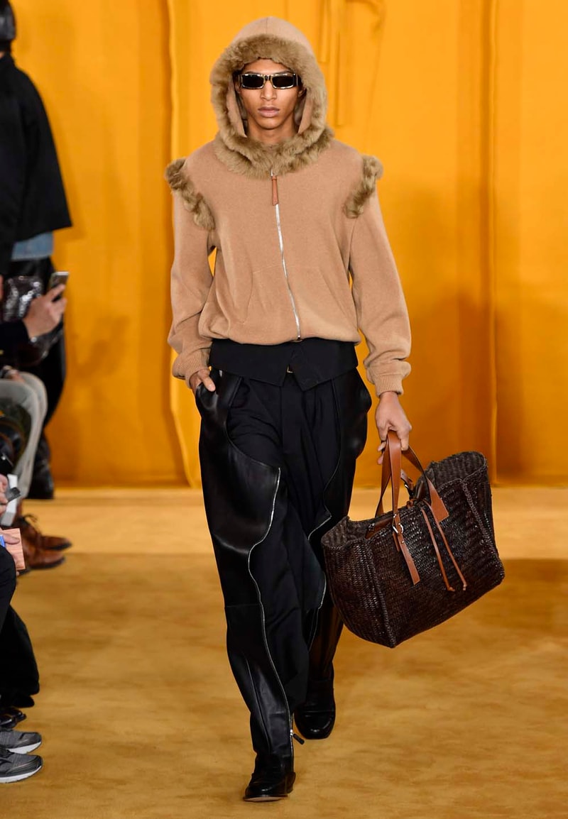 LOEWE Fall Winter 2019 Paris Fashion Week 