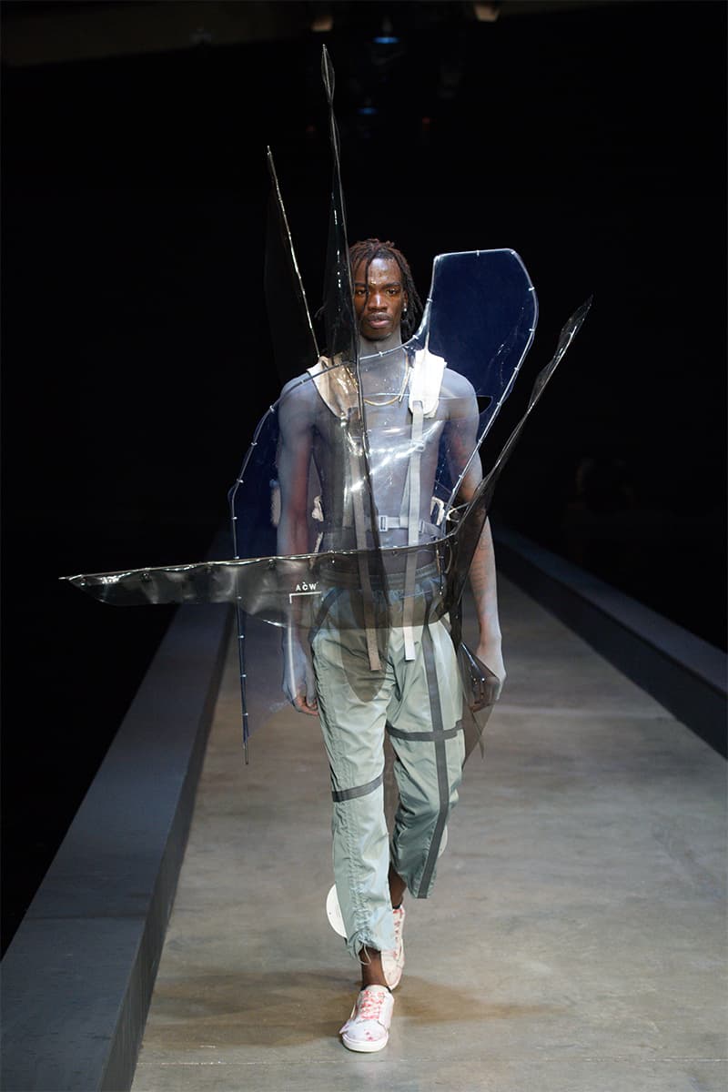 A-COLD-WALL* Fall Winter 2019 London Fashion Week Mens Runway Presentation Samuel Ross Nike Zoom Vomero +5 Show Collection BIRTH.ORGAN.SYNTH.