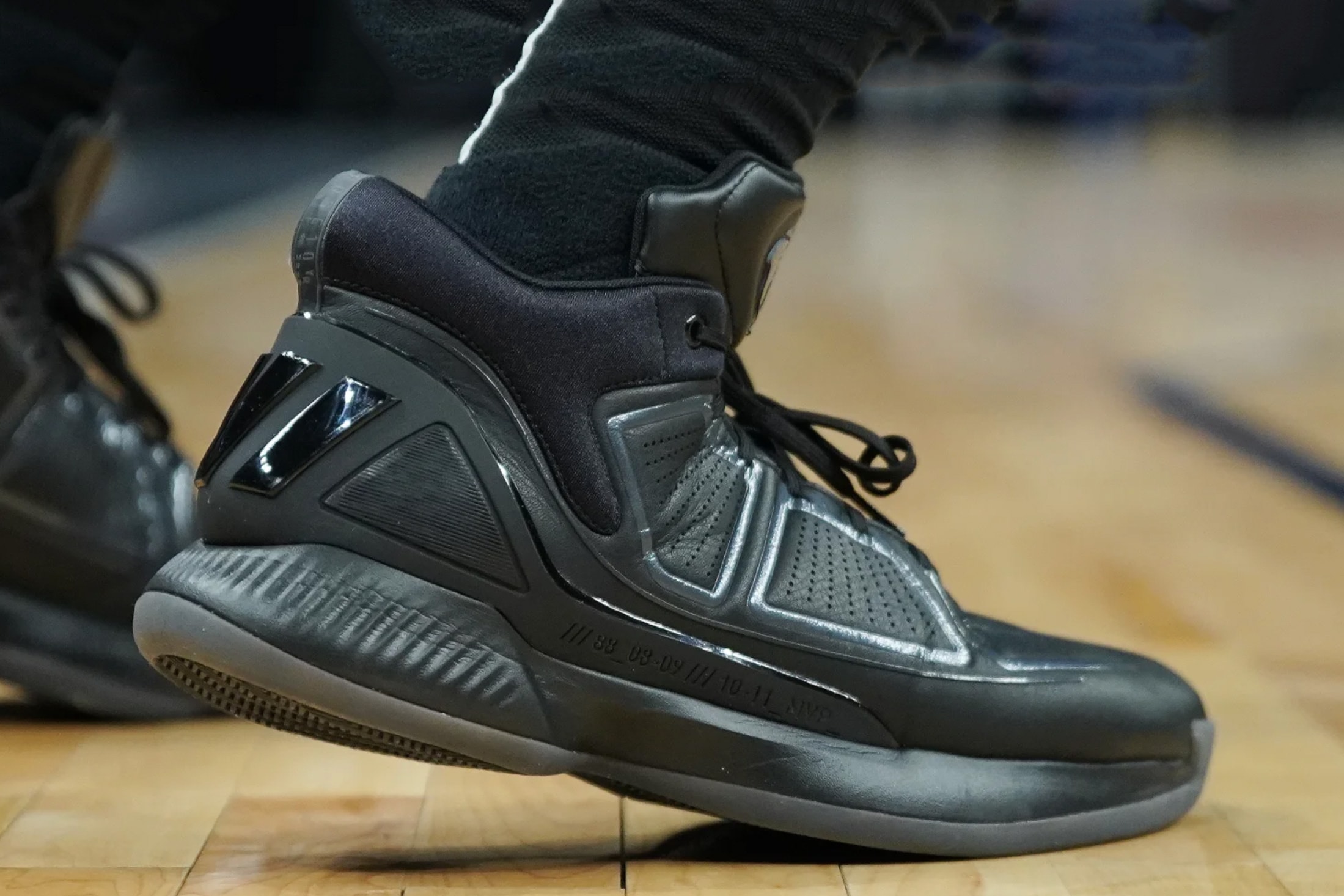 Adidas Men's D Rose 11 Basketball Shoe, Green/Black