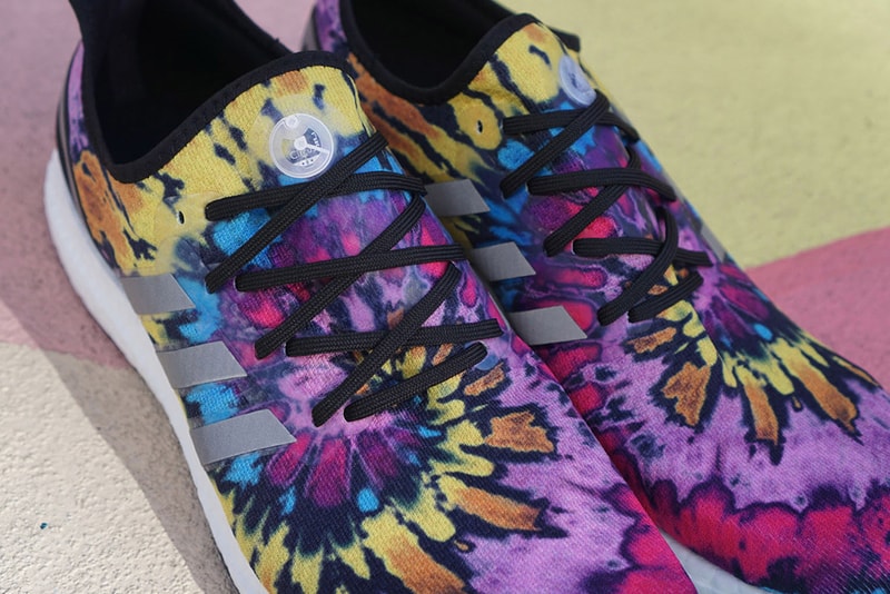 Foot Locker x adidas SPEEDFACTORY Super Bowl LIII Collection cleats sneakers multi colored white boost midsole nfl football SPEEDFACTORY AM4ATL Atlanta 