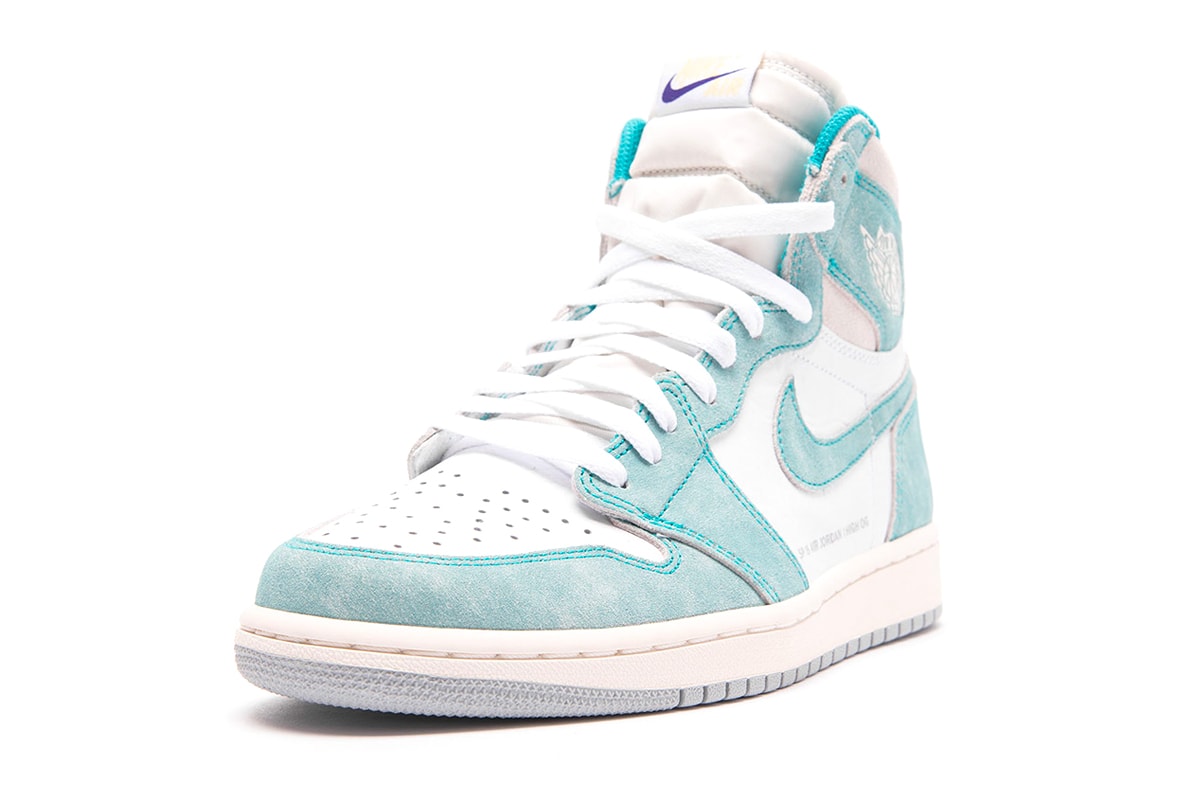 Air Jordan 1 Retro High OG Turbo Green Another Look White Sail Light Smoke Grey Release Info Date 555088-311