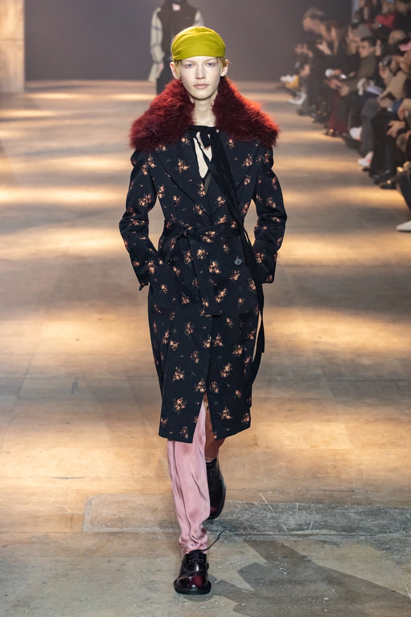 Ann Demeulemeester Fall Winter 2019 Collection FW19 runway paris clothes black green blue pants outerwear jackets coats headgear headbands accessorie