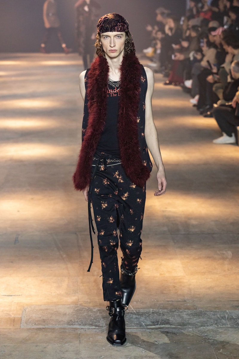 Ann Demeulemeester Fall Winter 2019 Collection FW19 runway paris clothes black green blue pants outerwear jackets coats headgear headbands accessorie