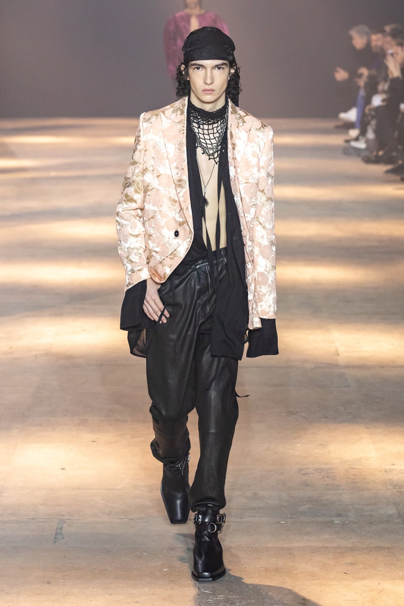 Ann Demeulemeester Fall Winter 2019 Collection FW19 runway paris clothes black green blue pants outerwear jackets coats headgear headbands accessorie