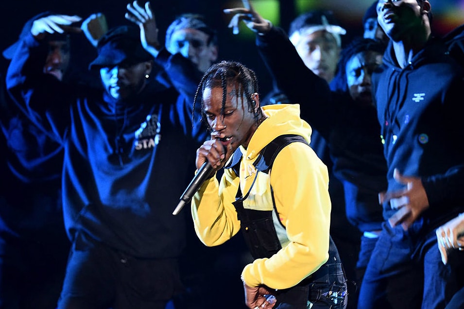 Travis Scott's Super Bowl Halftime Show Performance Style – Footwear News