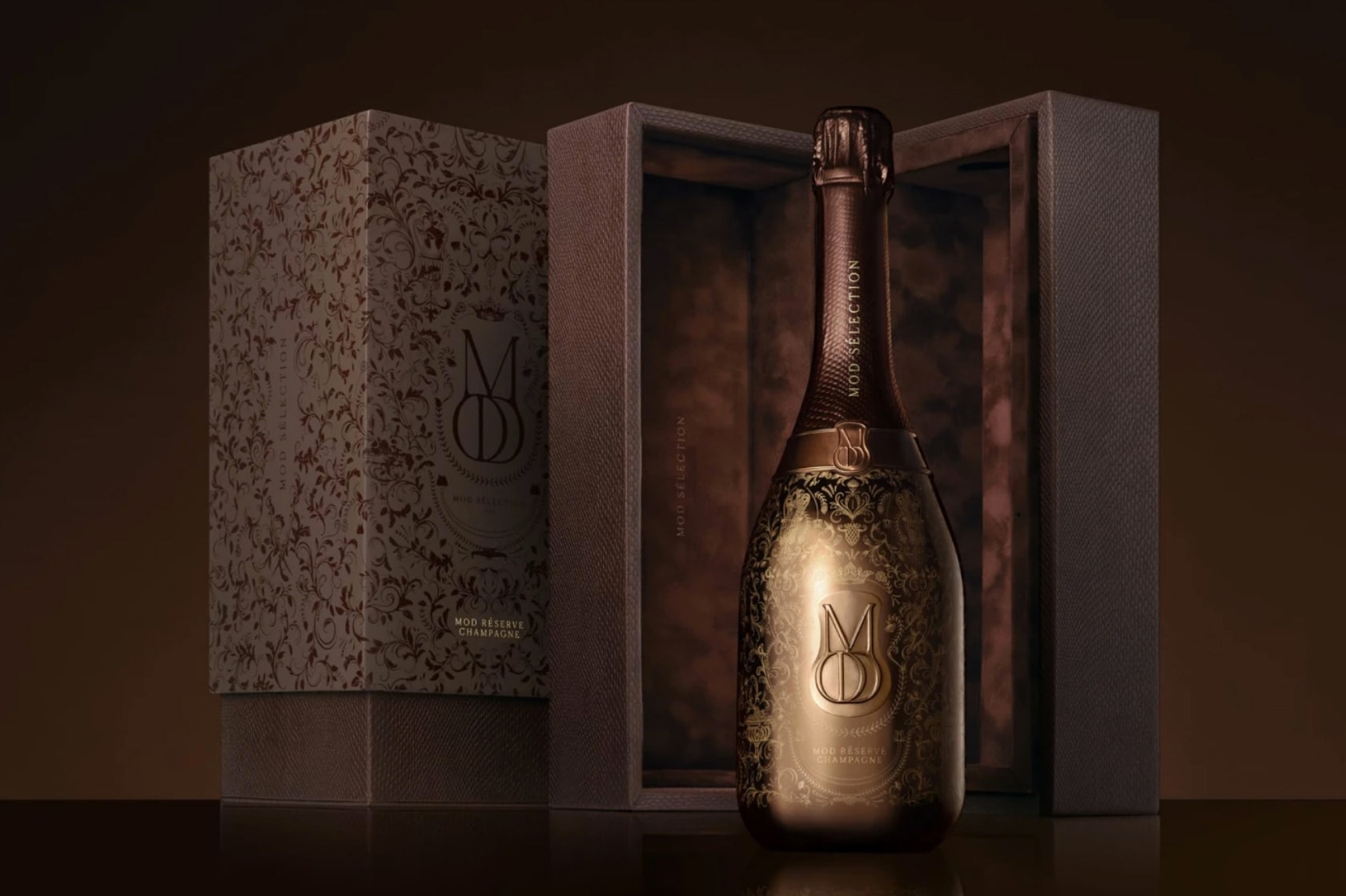 Drake Launches Mod Sélection Champagne Line drizzy Virginia Black Whiskey alcohol  