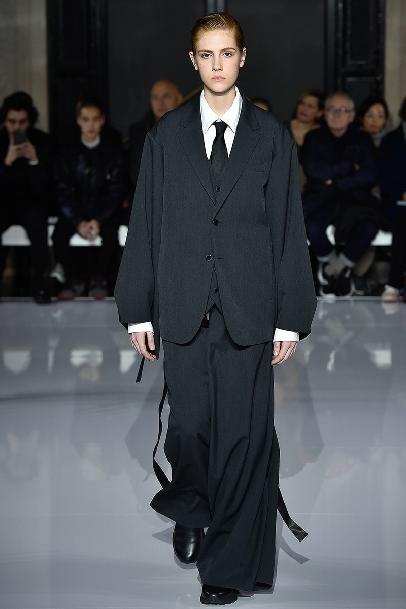 Fumito Ganryu Fall/Winter 2019 Paris Presentation