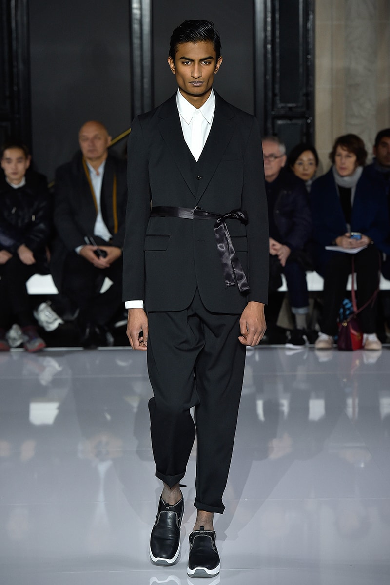 Fumito Ganryu Fall/Winter 2019 Paris Presentation