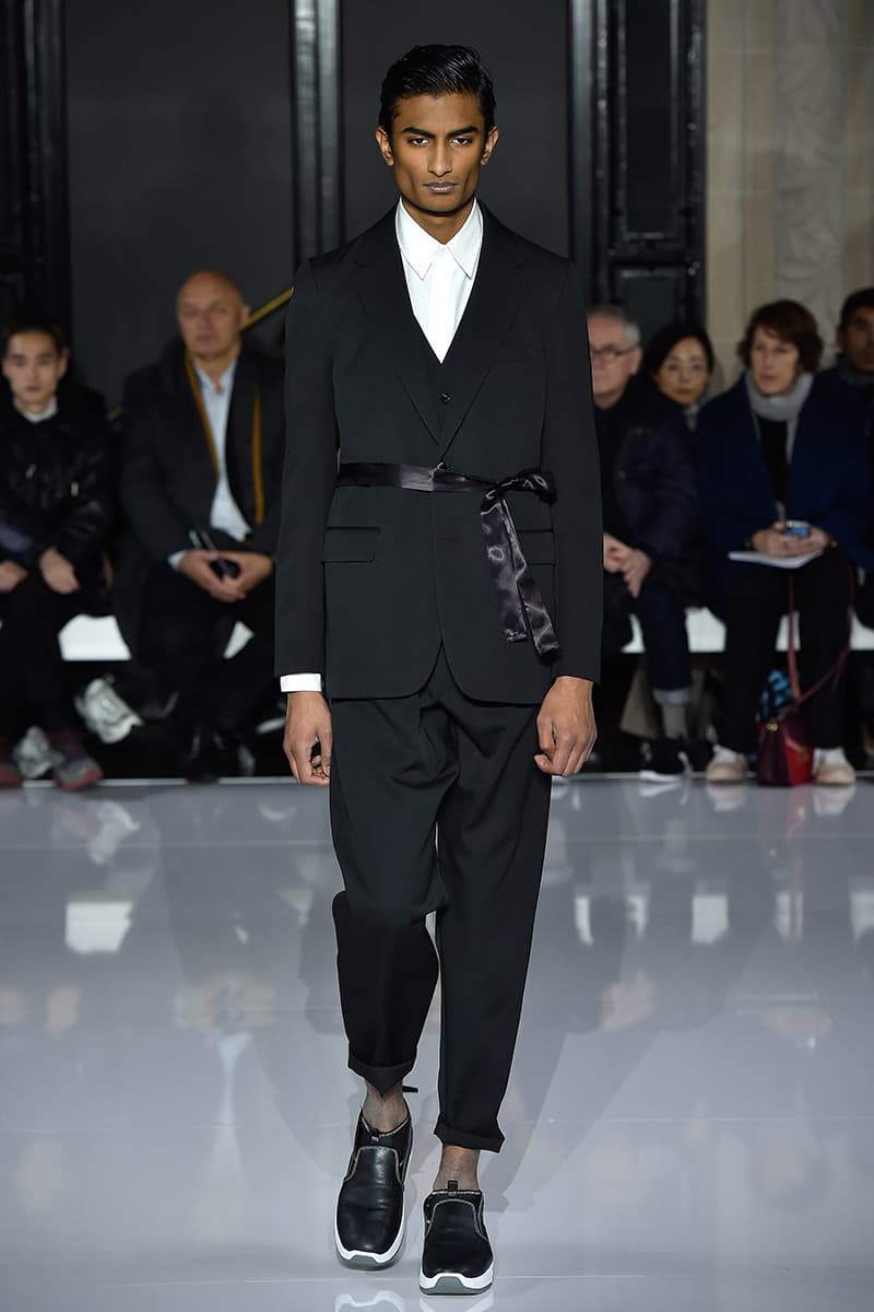 Fumito Ganryu Fall/Winter 2019 Paris Presentation
