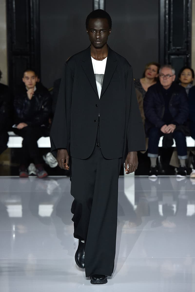 Fumito Ganryu Fall/Winter 2019 Paris Presentation