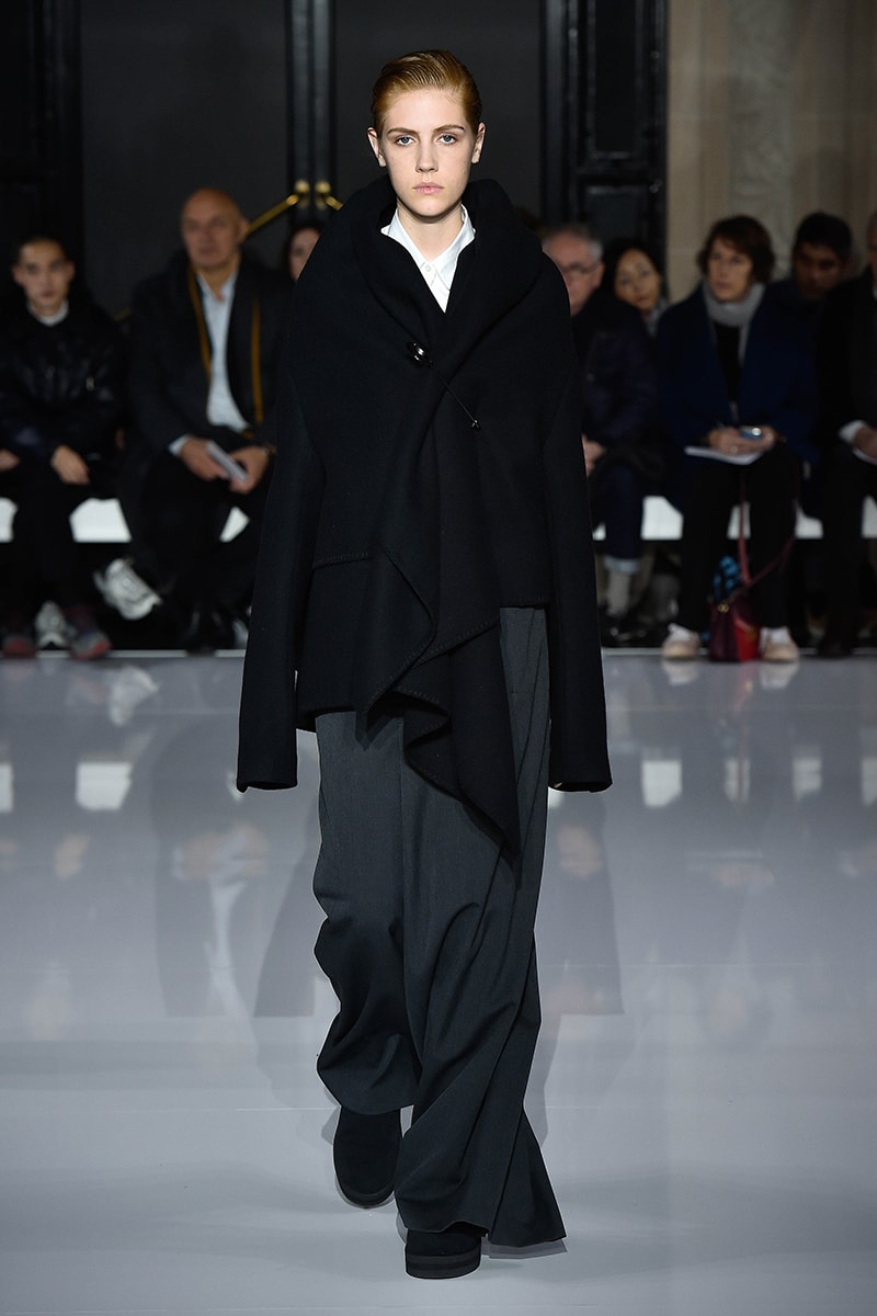 Fumito Ganryu Fall/Winter 2019 Paris Presentation