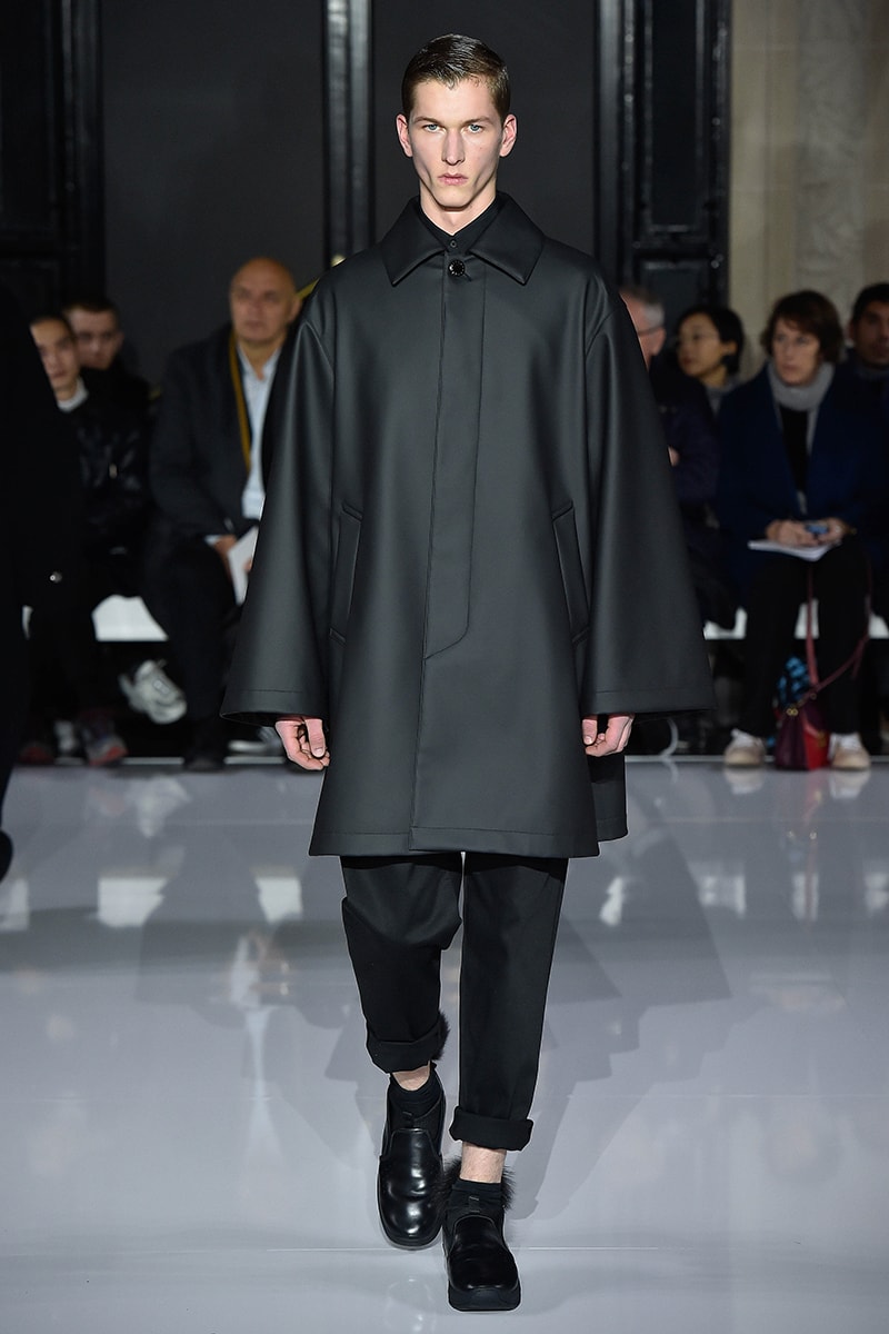 Fumito Ganryu Fall/Winter 2019 Paris Presentation