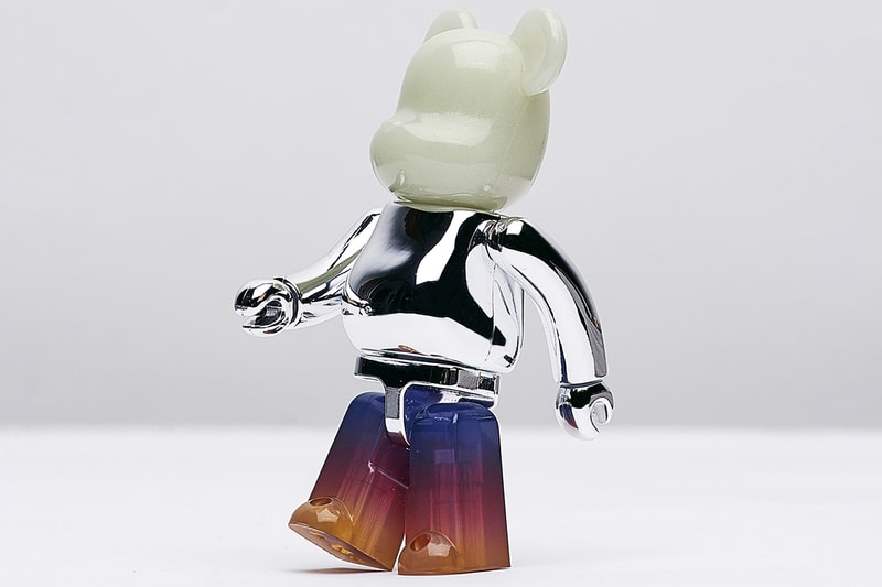 GEO Medicom toy BE@RBRICK 100% 'Series 37' Reflective Glow in The Dark Gradient Toy figure collectible release date info collaboration drop