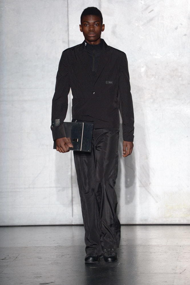 HELIOT EMIL Fall/Winter 2019 Copenhagen Fashion Week Utility Utilitarian Collection Textile Fabric runway collection