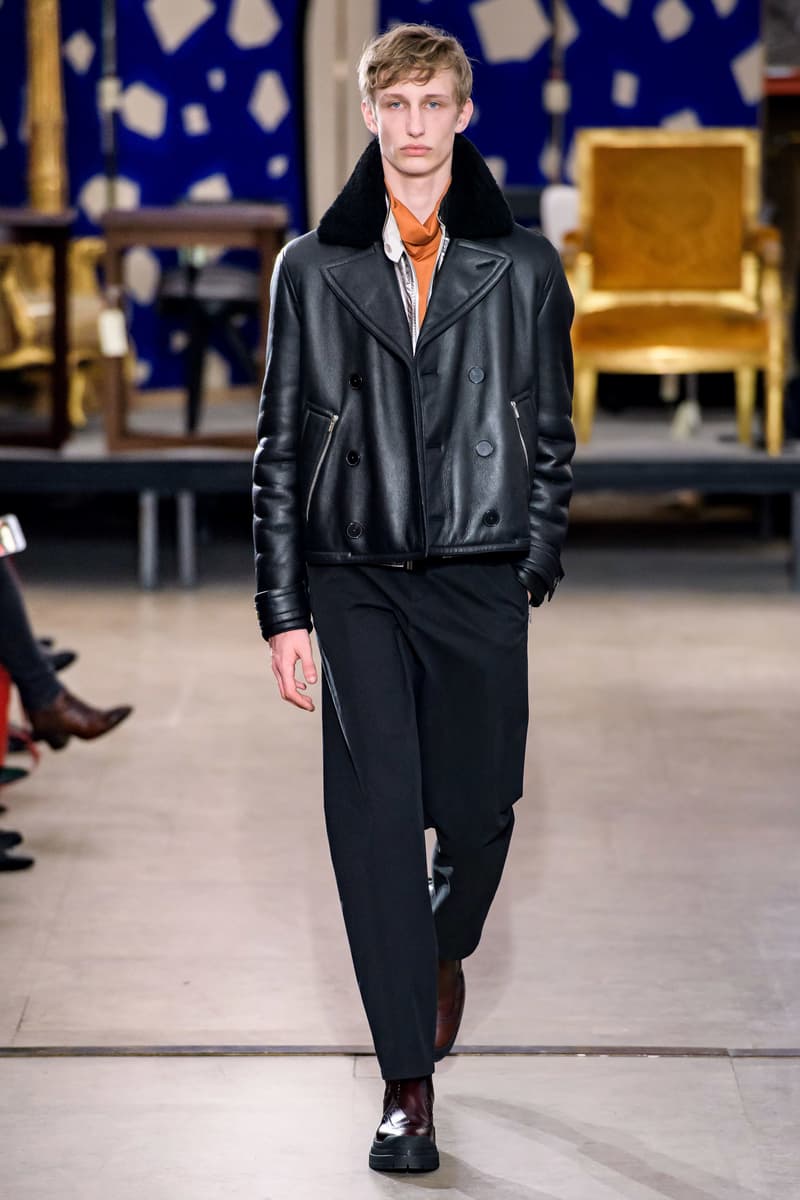 hermes fw19 fall winter 2018 mens menswear collection runway paris fashion week january clothes coats outerwear shirts pants jackets leather blue brown grey gray black orange brown info details