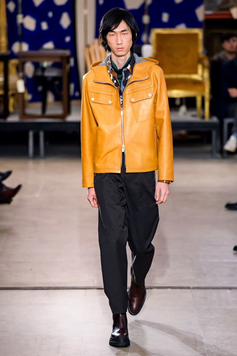 hermes fw19 fall winter 2018 mens menswear collection runway paris fashion week january clothes coats outerwear shirts pants jackets leather blue brown grey gray black orange brown info details