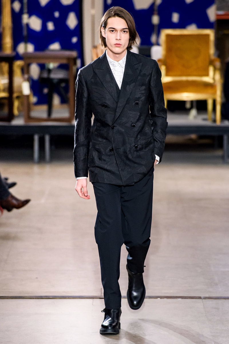 hermes fw19 fall winter 2018 mens menswear collection runway paris fashion week january clothes coats outerwear shirts pants jackets leather blue brown grey gray black orange brown info details