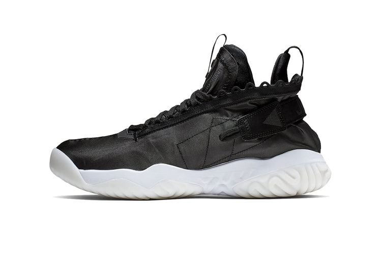 Jordan Brand's Proto React Emerges in Black & White