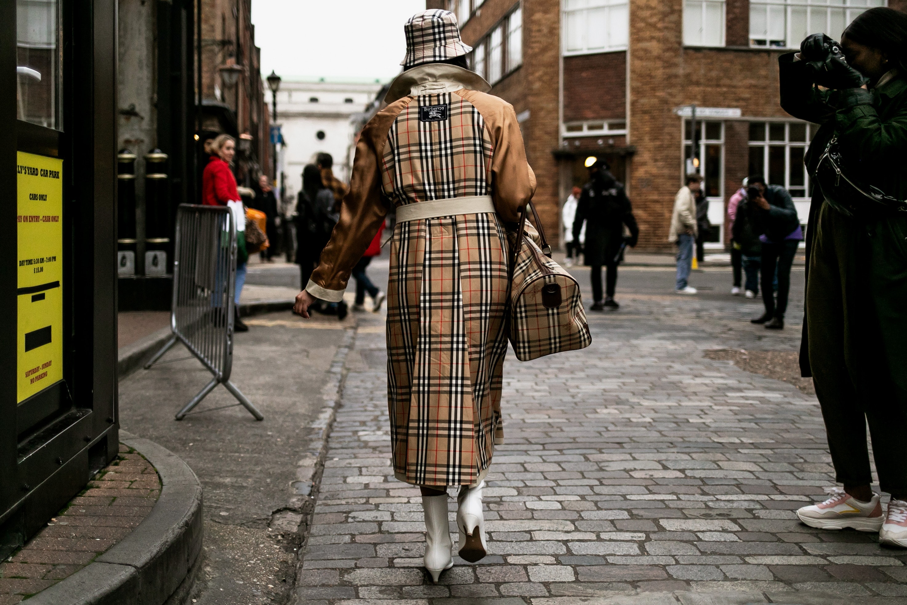 London fashion week men's lfwm street style snaps best of photography dressed prada raf simons martine rose nike a-cold-wall burberry fendi