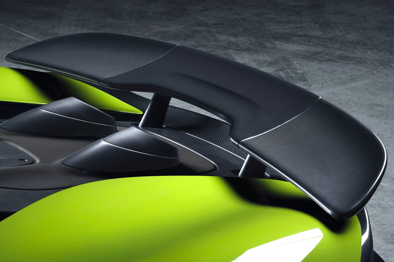 McLaren 600LT Spider First Look Green Black 2019 convertible supercar Release Info Date launch order 