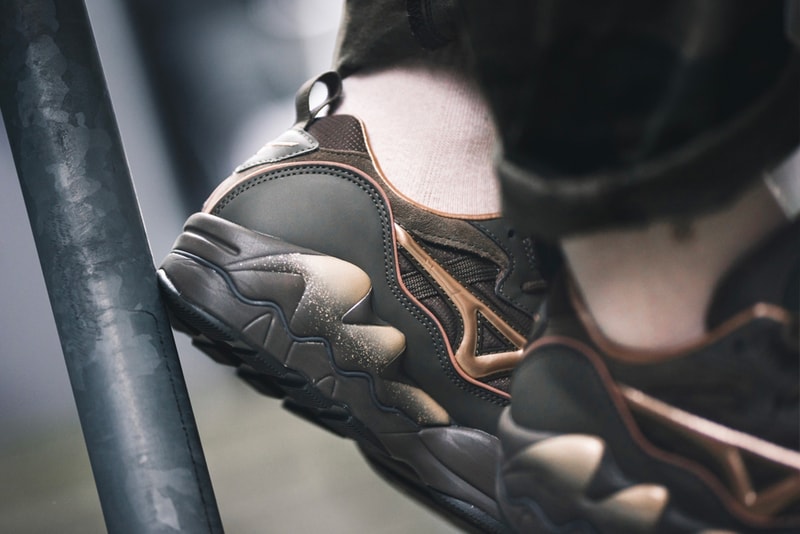 Mizuno Wave Rider 1 Forest Night Colorway Release sneakers footwear trainers running japan Japanese shoes trail running outdoors forest green 