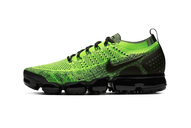 nike air vapormax green and black