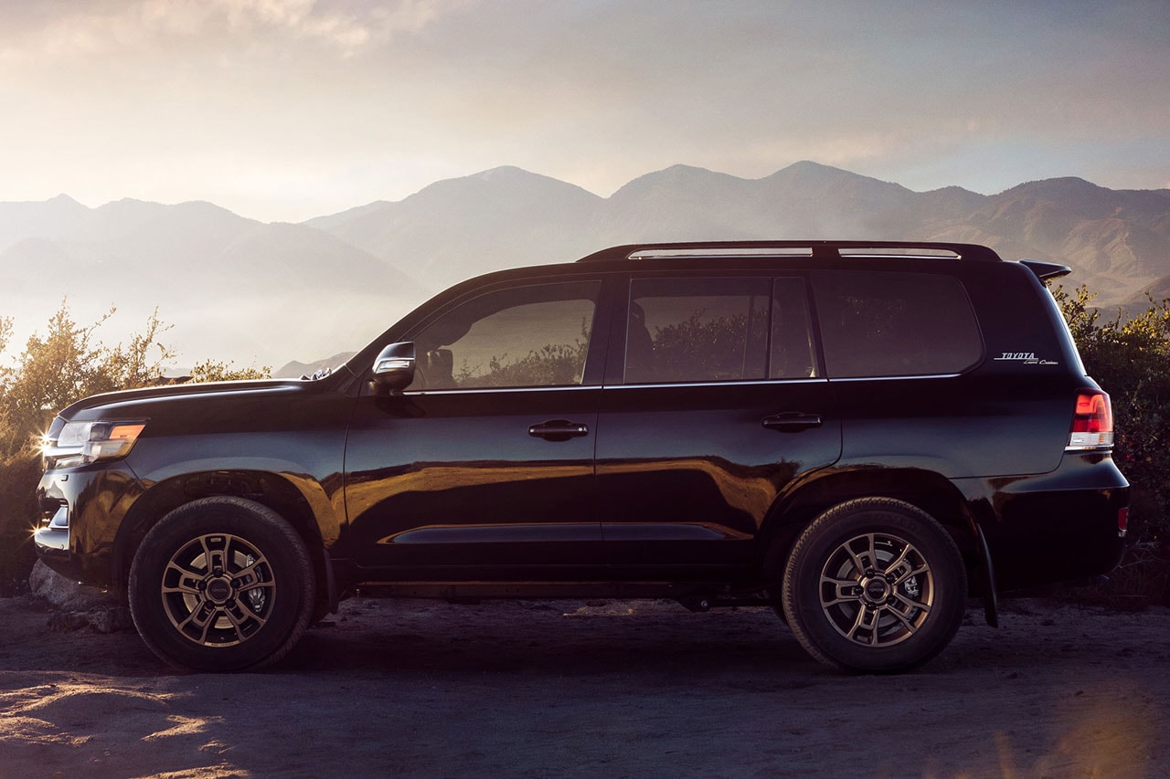toyota 2020 land cruiser heritage edition suv car debut chicago auto show summer 2019 june july august release price info specs review first look