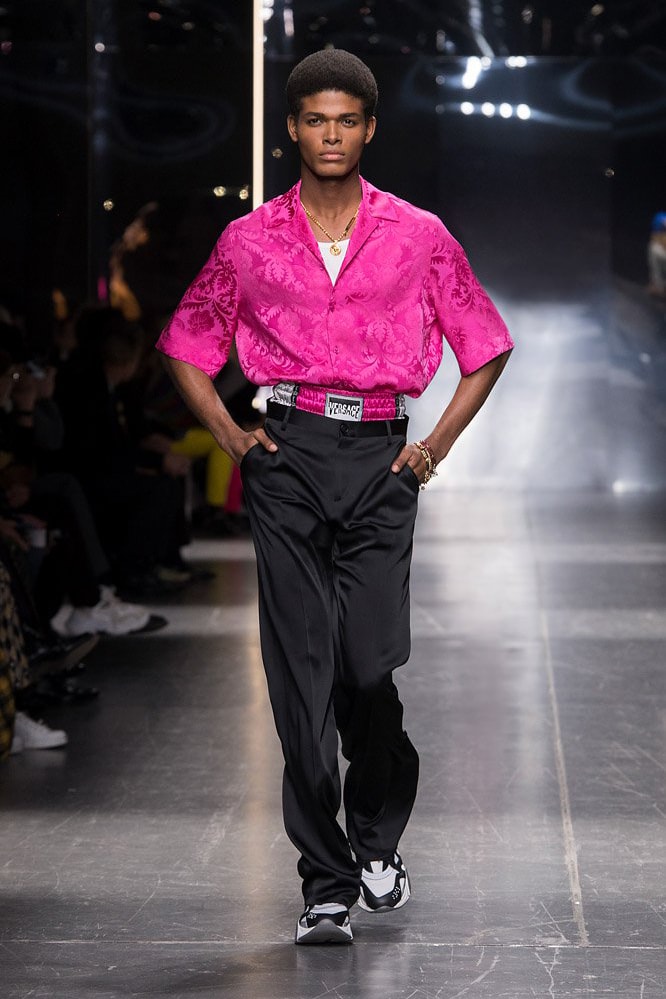 Versace Fall Winter 2019 Milan Runway Collection fashion week menswear donatella ford