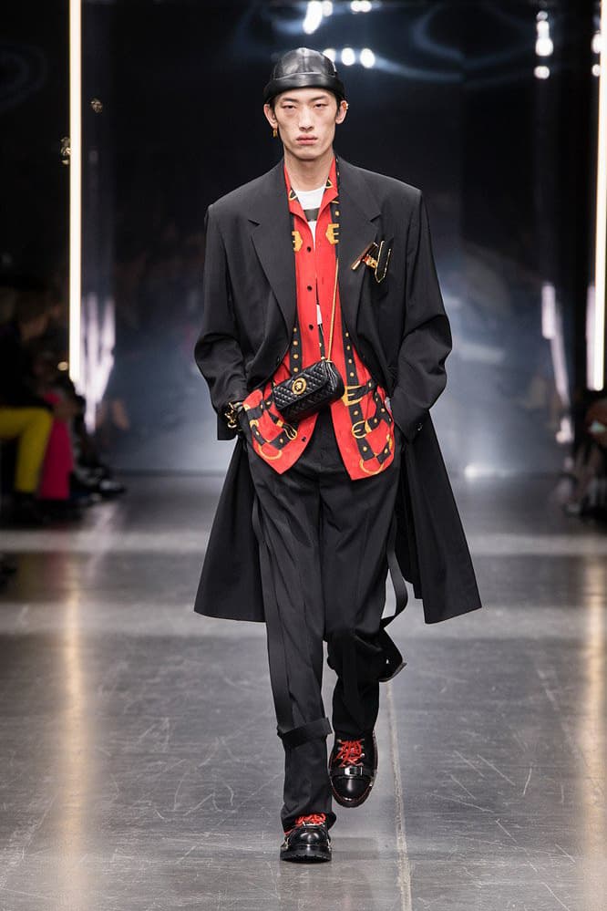 Versace Fall Winter 2019 Milan Runway Collection fashion week menswear donatella ford