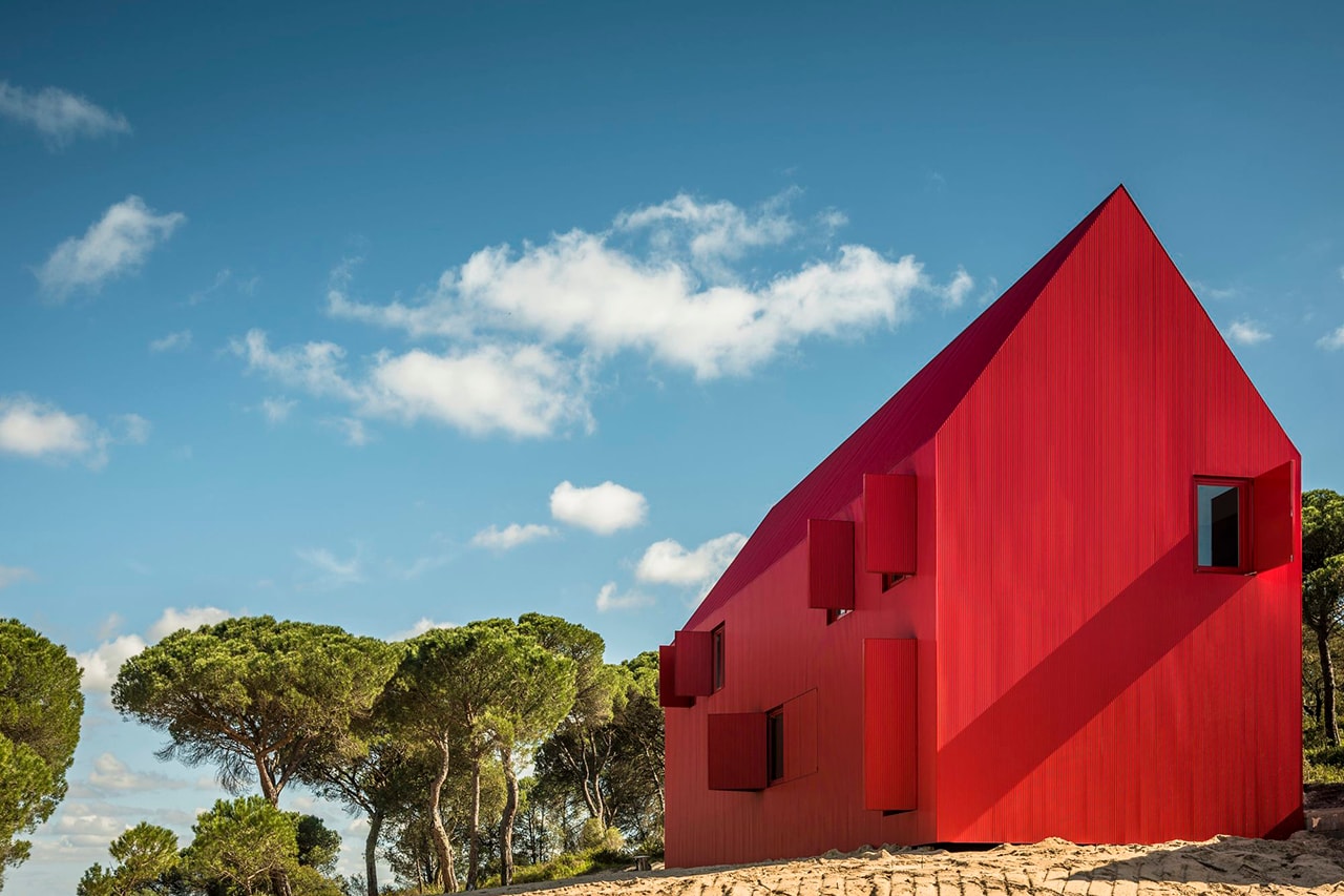 3000 House Luís Rebelo de Andrade Architecture Portugal Red House Herdade da Considerada Alcácer do Sal Architecture