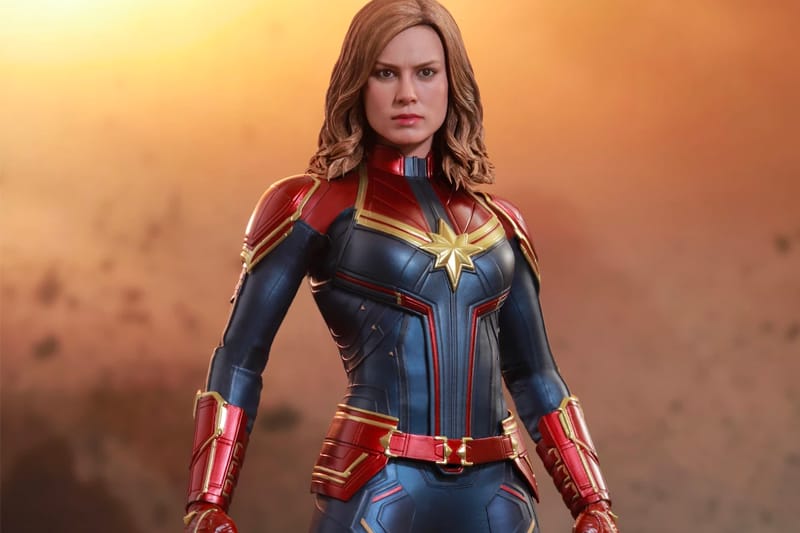 captain marvel hot toys 2019