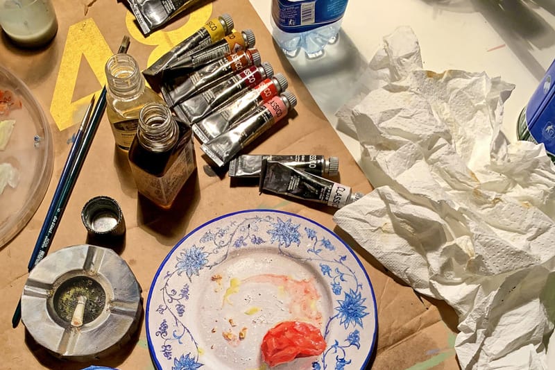 Ignasi Monreal Unveils Lifelike Paintings for "Plats Bruts" Exhibition