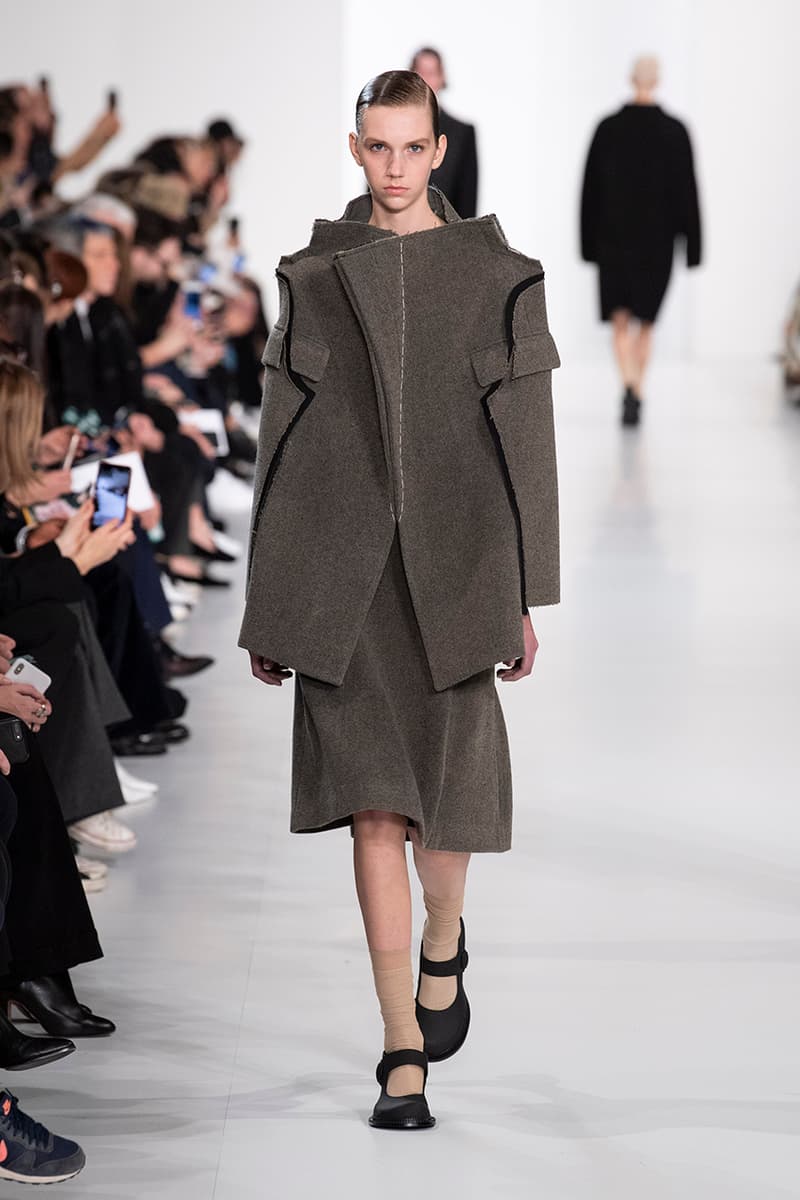Maison Margiela Fall Winter 2019 Paris Fashion Week Show John Galliano Collection Details Deconstructed First Look Catwalk Runway