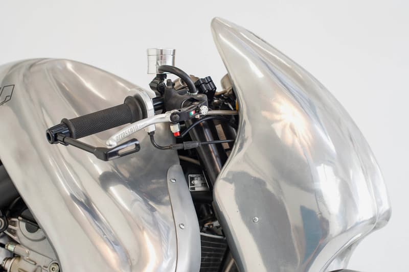 Metalbike Triumph Speed Triple My 2000 Motorcycle bikes Italian racing metal bespoke speed modification superbike garage