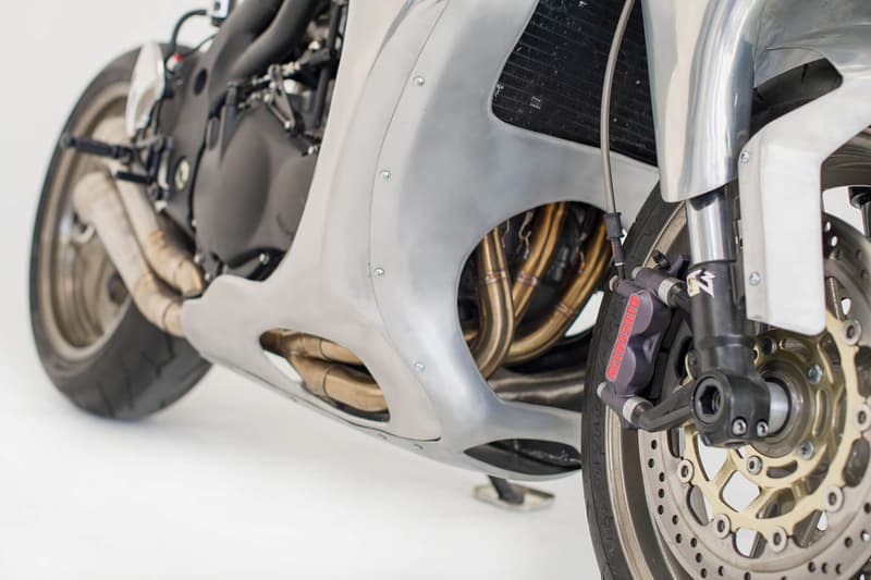 Metalbike Triumph Speed Triple My 2000 Motorcycle bikes Italian racing metal bespoke speed modification superbike garage