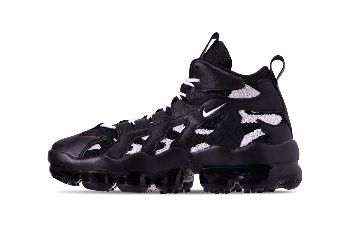 Nike's Wild Print Vapormax Gliese Goes Stealthy white black images footwear info release drop 