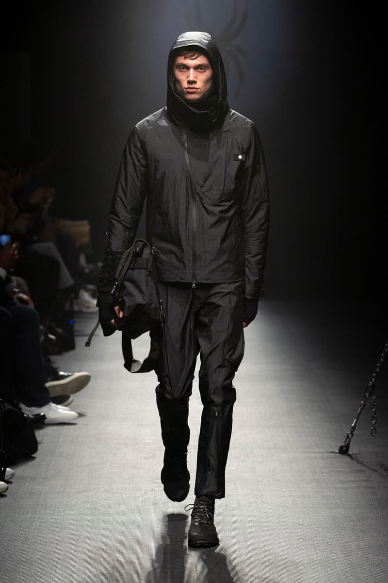 Spyder Debuts Fall/Winter 2019 Collection Sleek Tech-wear Retro-Inspired Streetwear tracksuits fleece sweatshirts oversized puffers 90s