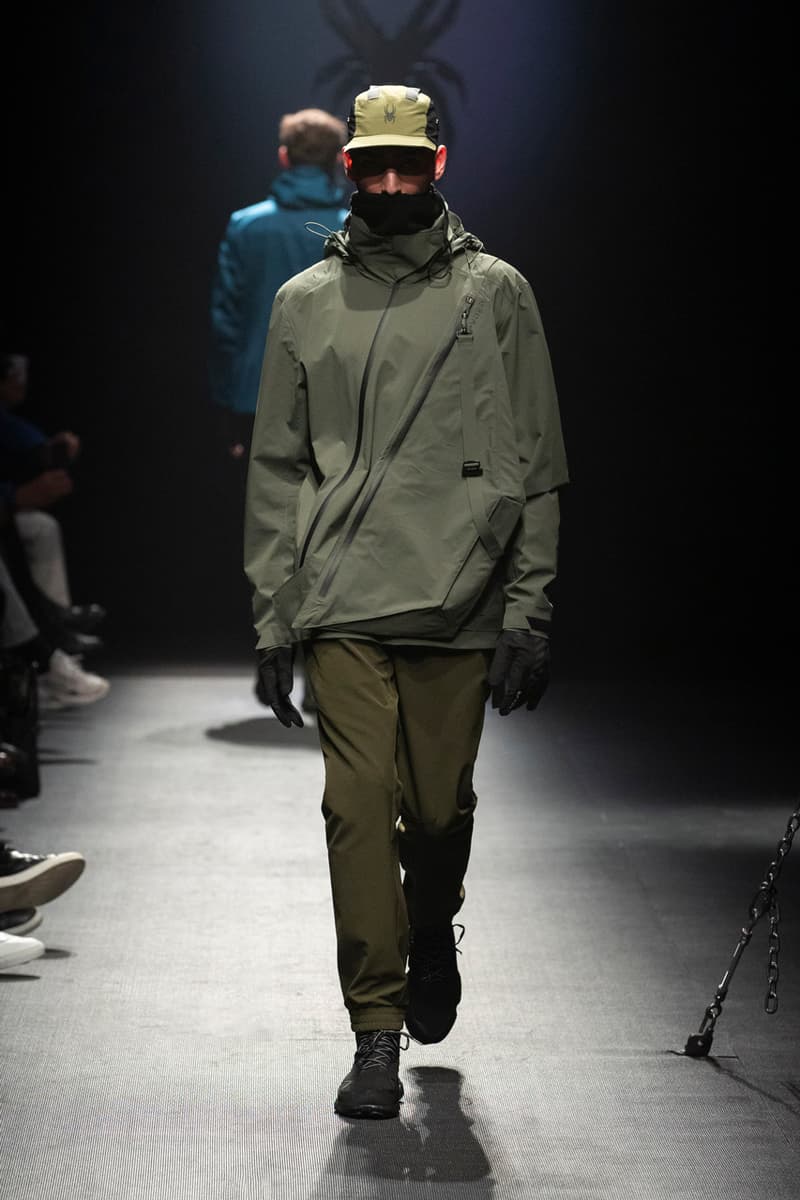 Spyder Debuts Fall/Winter 2019 Collection Sleek Tech-wear Retro-Inspired Streetwear tracksuits fleece sweatshirts oversized puffers 90s