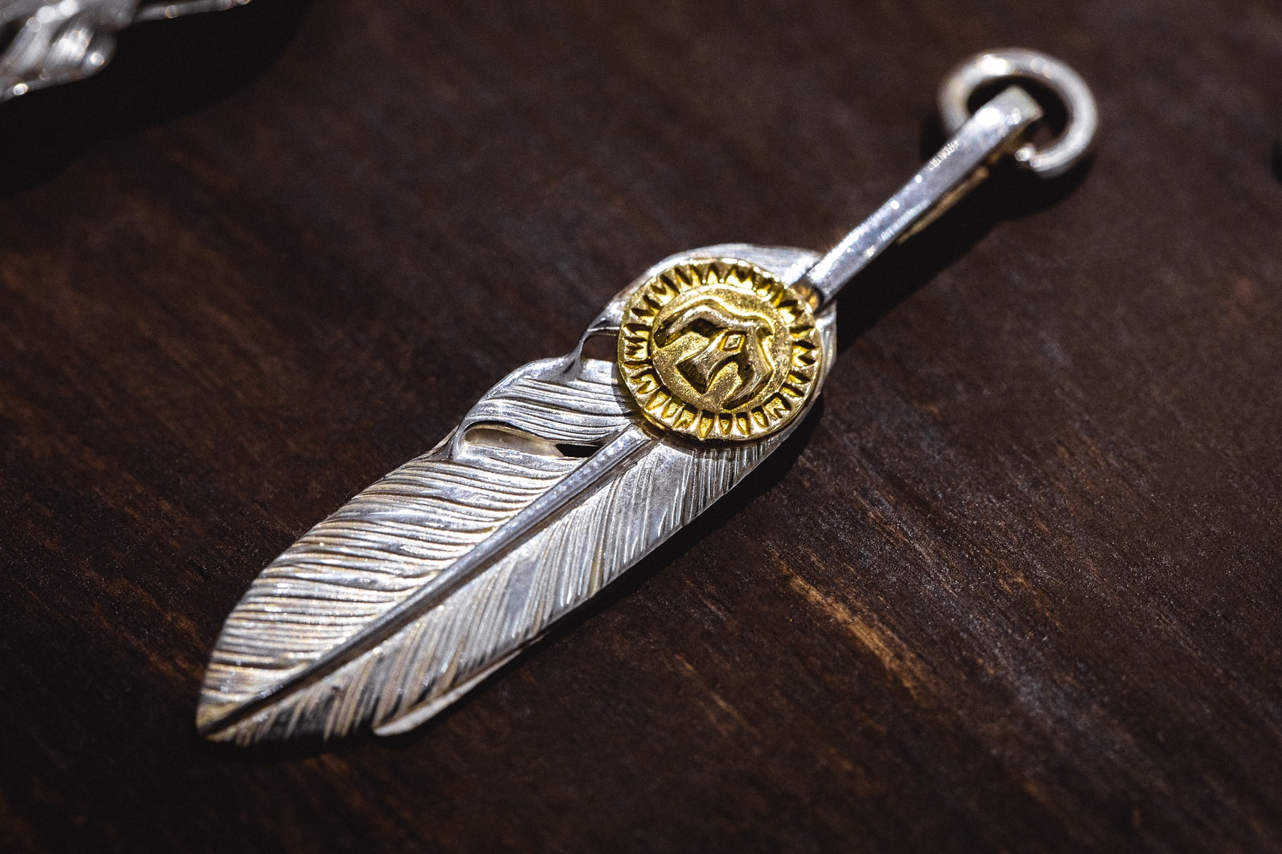 Taro Washimi Native American Silver Jewelry 925 feathers goro's wings claws indian native american jewelry accessories rings bracelets necklaces pendants tokyo Hong Kong Vinavast