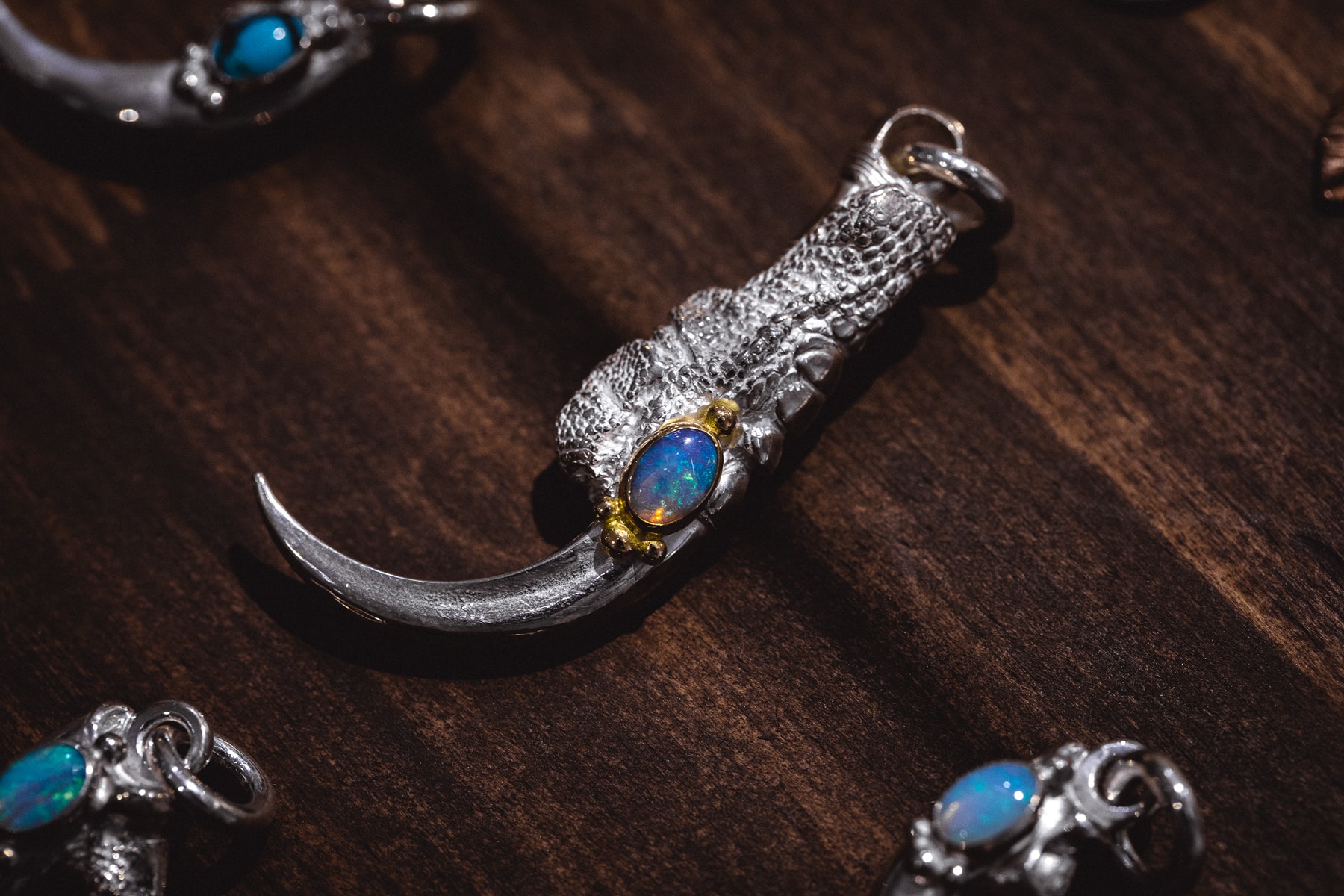 Taro Washimi Native American Silver Jewelry 925 feathers goro's wings claws indian native american jewelry accessories rings bracelets necklaces pendants tokyo Hong Kong Vinavast