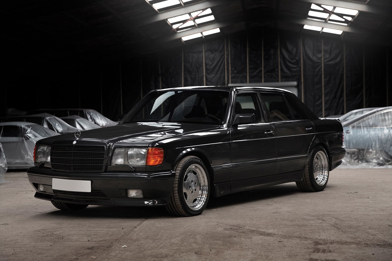1991 Mercedes-Benz 560 SEL 6.0 AMG Auction RM Sotheby's 6.0-litre 32v DOHC ‘Hammer’ european-spec blue-black metallic paint WDB1260391A537226