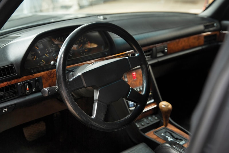1991 Mercedes-Benz 560 SEL 6.0 AMG Auction RM Sotheby's 6.0-litre 32v DOHC ‘Hammer’ european-spec blue-black metallic paint WDB1260391A537226