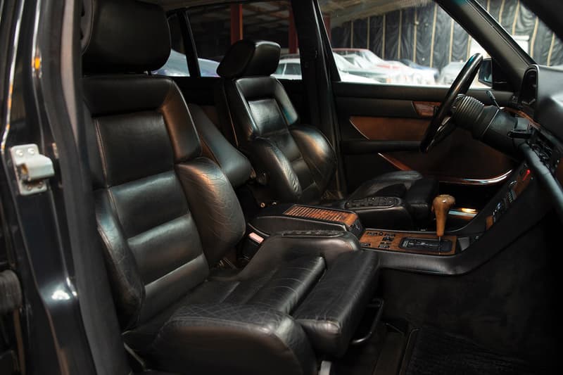1991 Mercedes-Benz 560 SEL 6.0 AMG Auction RM Sotheby's 6.0-litre 32v DOHC ‘Hammer’ european-spec blue-black metallic paint WDB1260391A537226